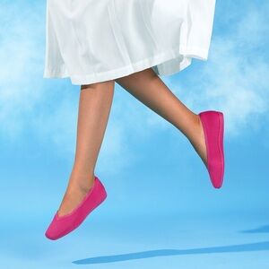 VIVAIA Margot Walker Lightweight Square-Toe V-Cut Flats Pink  Size 40.5 / US 9.5